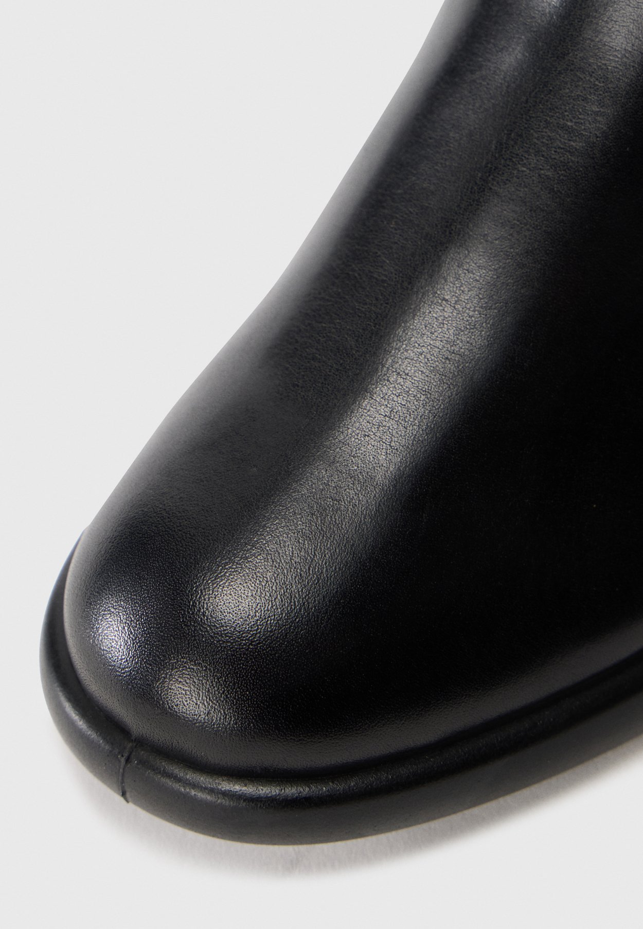 SCULPTED 35
