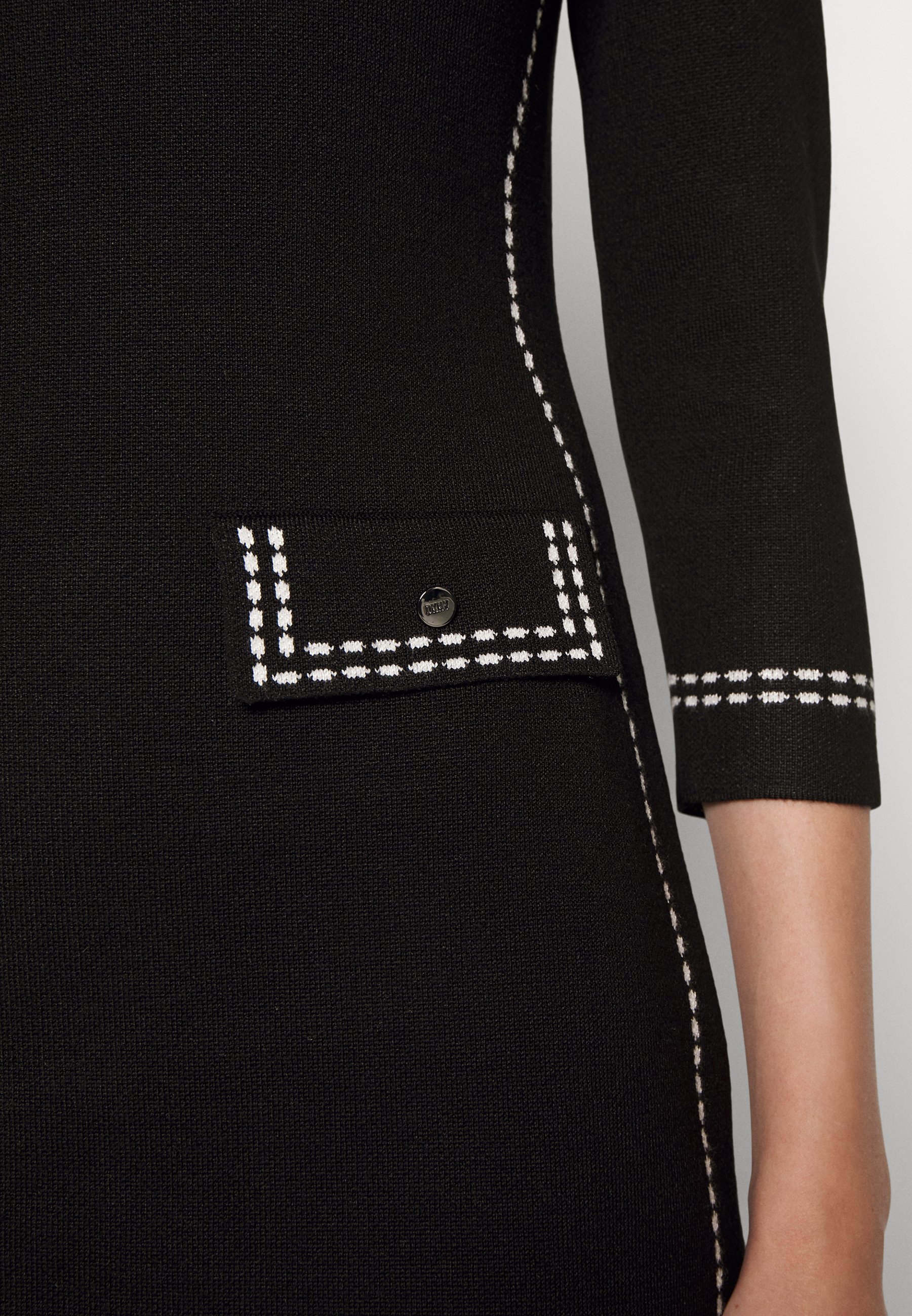 DKNY ELBOW DRESS CONTRAST STITCHING 