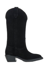 Czarne zamszowe kowbojki z wydłużonym noskiem i podwyższonym obcasem. Posiadają dekoracyjne przeszycia wzdłuż cholewki oraz pętelkę do zakupu.