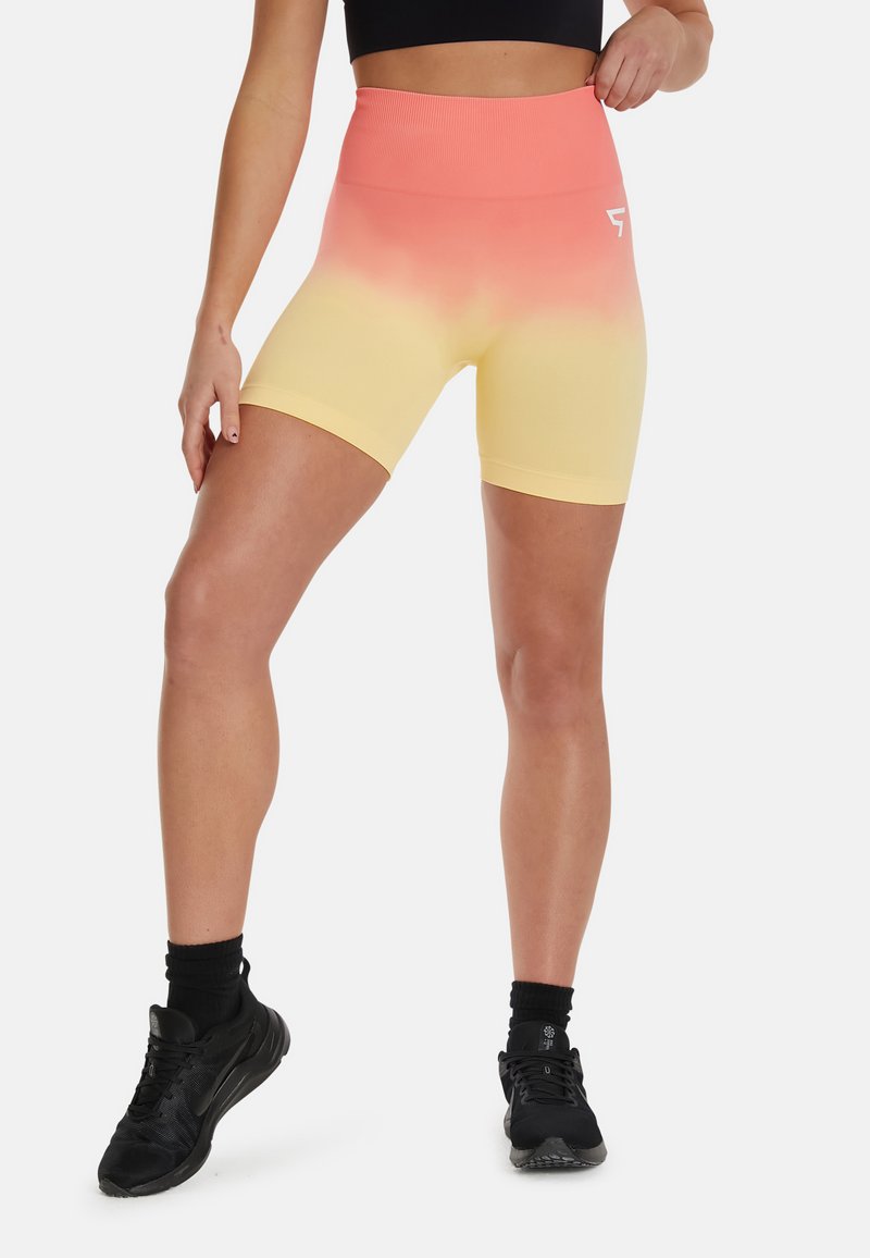 SQUATPROOF HIGH WAIST - Pantalón corto de deporte - pink orange