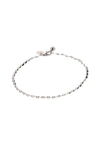 Stříbrný náramek s designem zkrouceného řetízku, který má reflexní fasety a zapínání s malým kulatým přívěskem.