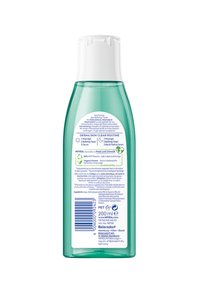 Durchsichtige Plastikflasche mit 200 ml Hauttoner und weißem Klappdeckel. Das Etikett enthält blaue und grüne Schrift, Produktdetails und Nachhaltigkeitssymbole.