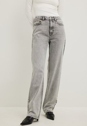 GESCHNITTENE MIT HOHER TAILLE - Straight leg jeans - grey