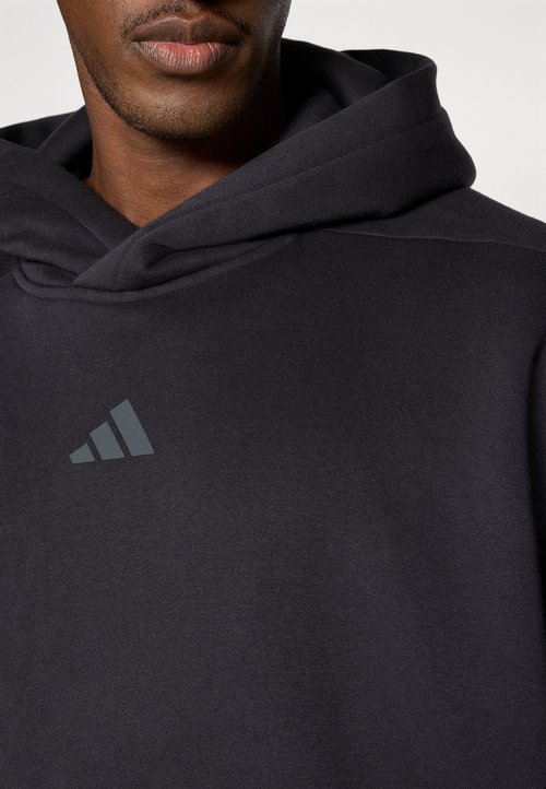 adidas Sudadera holgada con capucha PrimeLift Workout — photo 6