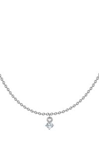 Sillsilverfärgad kedjearmband med en liten, rund, klar kristallberlock hängande från mitten. Slät yta och polerad finish.