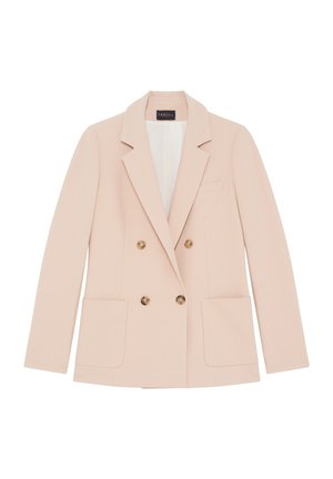 Blazer double boutonnage en tissu rose doux avec boutons dorés, deux poches avant, revers à cran et surface légèrement texturée.