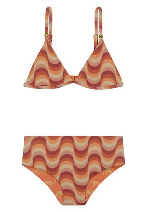 Két részes bikini szett, meleg narancs, vörös és bézs árnyalatokban pompázó, színes hullámmintával; állítható pántokkal és állati motívumokkal rendelkezik.