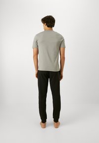 Pantalón De Pijama Para Hombre HUGO Linked Pants - 95% Algodón, 5% Elastano, Ajuste Cómodo Y Ligero