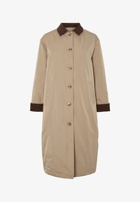 Unselected, greige detail/hot fudge