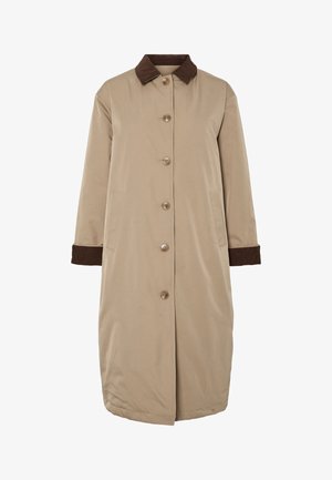 Beige frakke med krave i brun cordfløjl, frontlukning med knapper, lange ærmer og sidelommer. Glat materiale med et knælangt design.