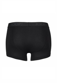 Boxers negros con una textura suave, que cuentan con una ancha banda elástica con el logo "JOOP!" en relieve. Diseño simple sin patrones.
