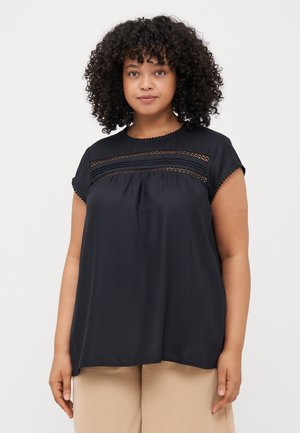 Vero Moda Curve VMDEBBIE PLEAT - Blouse - black