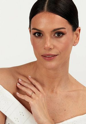 Live Diamond Ring - grün- und gelbgoldfarben