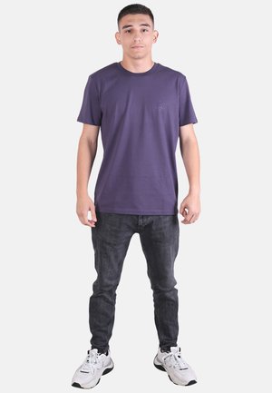 Rocket Science Basic T-shirt - dunkellila