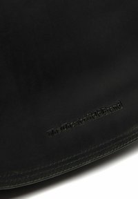The Chesterfield Brand EVERGLADES - Sac bandoulière - black