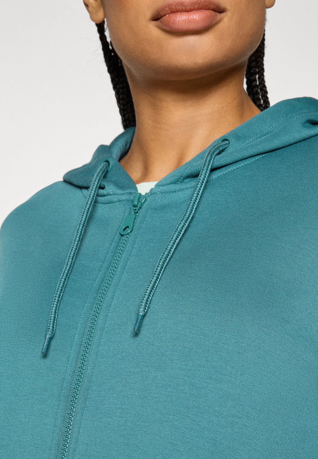 ONPLOUNGE LIFE HOOD