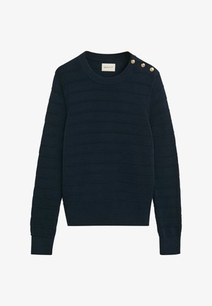 Maglione lavorato a maglia blu navy con un motivo a strisce orizzontali testurizzate, polsini a coste e tre bottoni dorati decorativi sulla spalla sinistra.