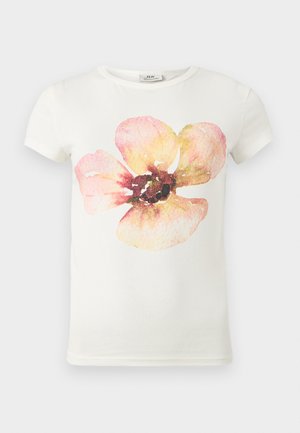 Λευκό T-shirt με κοντό μανίκι και ένα μεγάλο λουλούδι στο κέντρο, σε υδατογραφικό στυλ με αποχρώσεις ροζ, κίτρινου και καφέ.