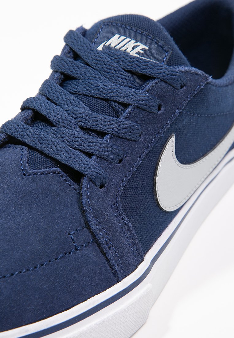 chaussure nike sb satire enfant chaussure nike sb satire enfant