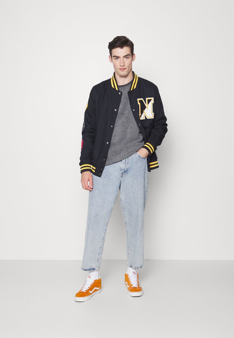 Redefined Rebel TORRES UNISEX - Camisola de lã polar - dark grey melange