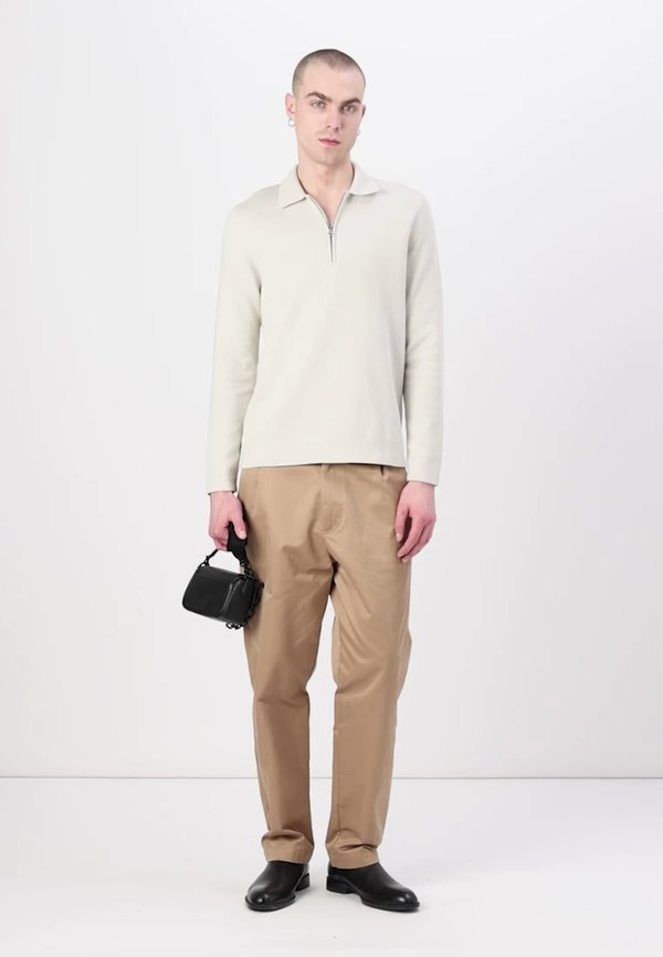 GUNA - Jumper - moonstruck3