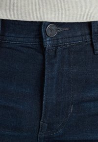 TAILWHEEL SLIM FIT - Džíny Slim Fit - dark denim shade