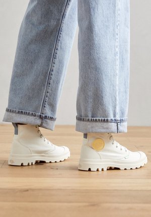 Palladium PAMPA MONOPOP - Puszābaki - star white