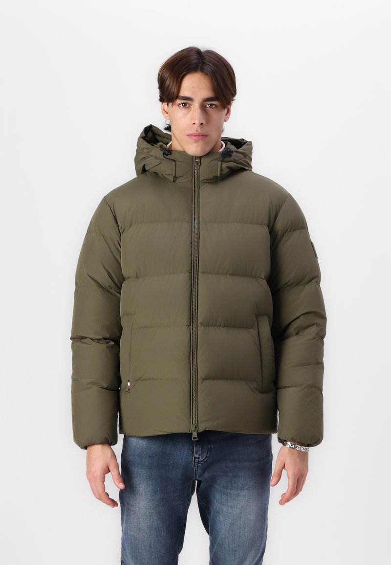 Tommy Hilfiger HOODED PUFFER  - Jakna ispunjena paperjem - army green