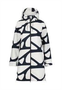 Veste imperméable avec capuche, présentant une base blanche et un motif abstrait noir, fermeture éclair et cordon ajustable au niveau du cou.