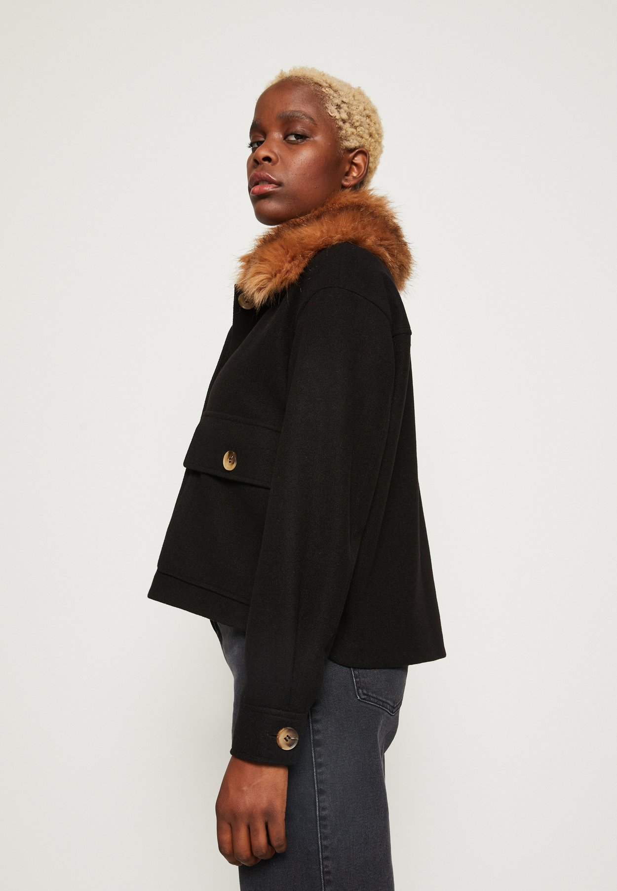 ONLEMMA SHORT FUR SHACKET