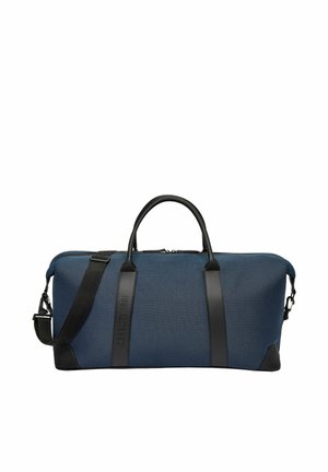 Blauwe gestructureerde reistas met zwarte leren handvatten, verstelbare schouderriem en "CERRUTI 1881" gegraveerd op leren strepen.