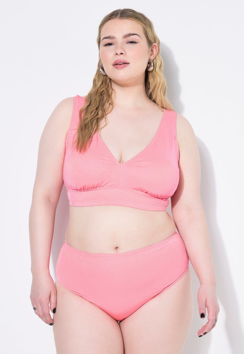 Růžový bikinový set s topem s výstřihem do V a vysokými kalhotkami. Vyrobeno z hladkého, elastického materiálu. Obsahuje nařasený detail na prsou.