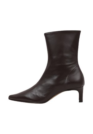 HUNE, BESPOKE - Botines - brown