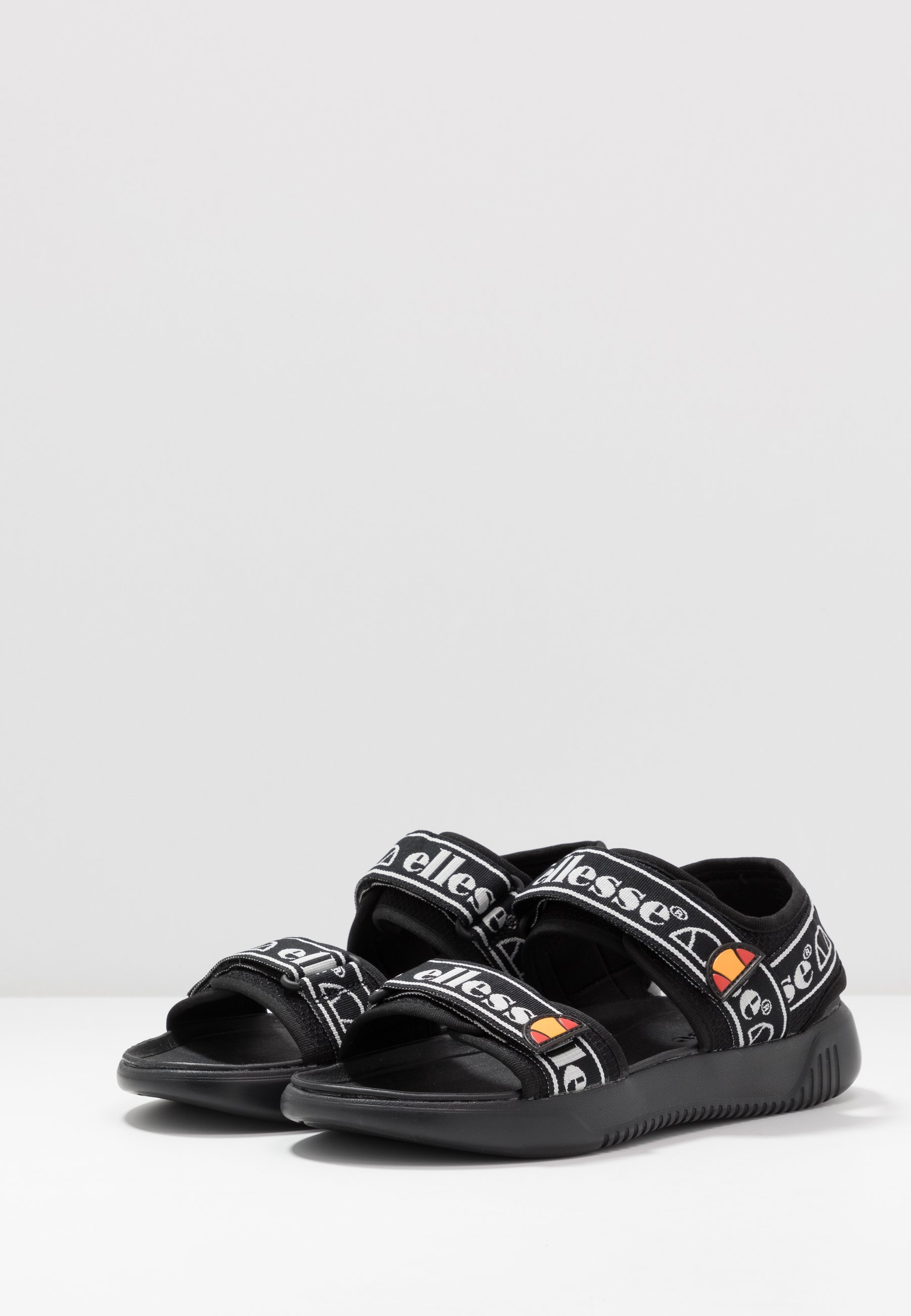 ellesse flip flops