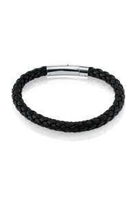 Pulsera de cuero trenzado negro con un cierre de plata pulida y detalle grabado, que presenta una textura uniforme y un acabado suave.
