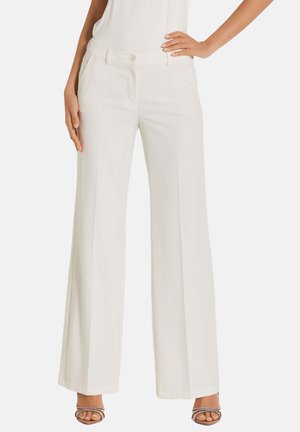 MADELEINE MIT BÜGELFALTEN - Trousers - white