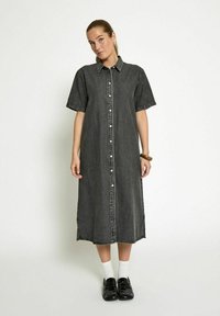 Desires Teksakleit - grey wash