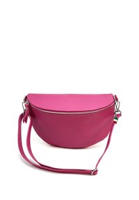 Rosa Lederhandtasche mit gewölbter Form, Reißverschluss und verstellbarem Tragegurt. Verfügt über einen dekorativen Anhänger in Form der italienischen Flagge. Strukturierte Oberfläche.