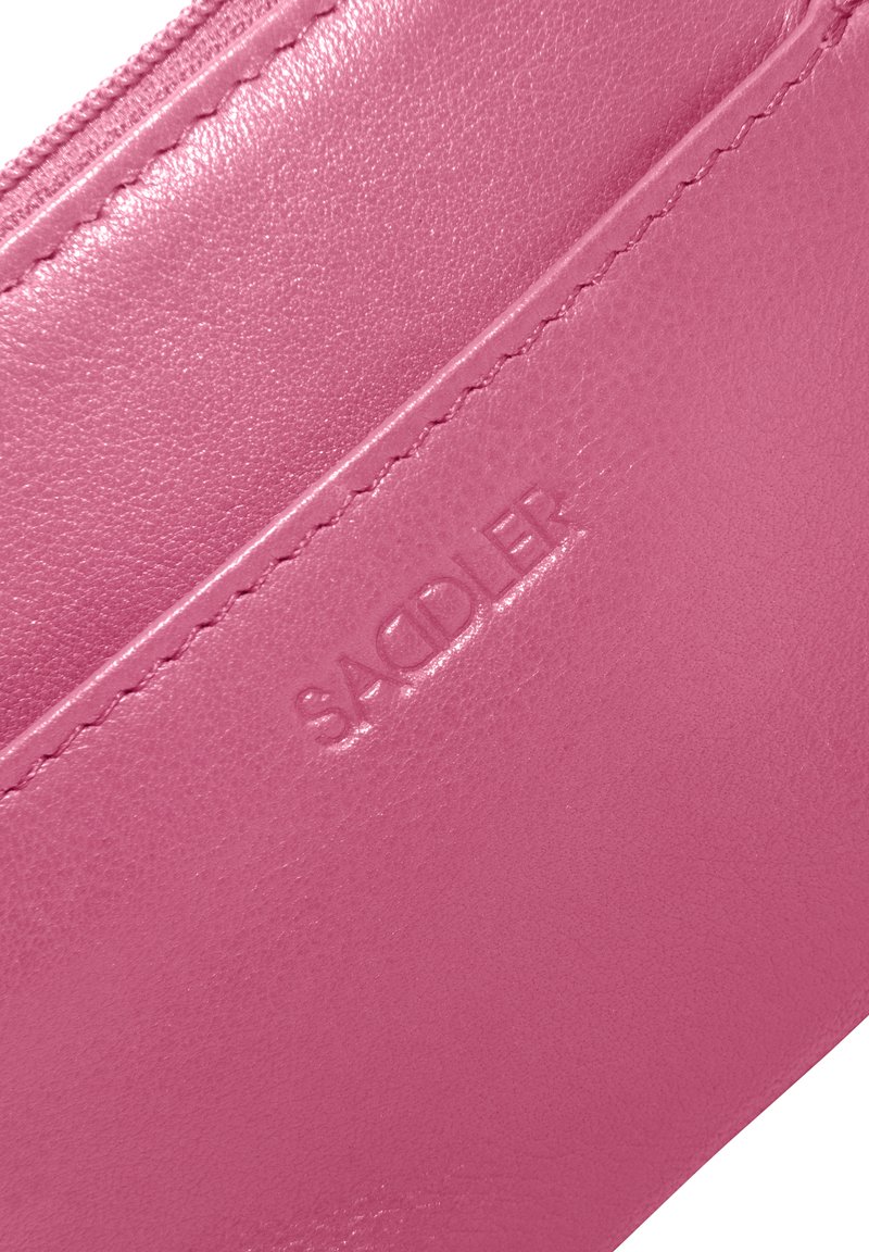 Damen Geldbörsen | Saddler Accessories PIA Geldbörse pink - MM70723 Damen Geldbörsen | Saddler Accessories PIA Geldbörse pink - MM70723