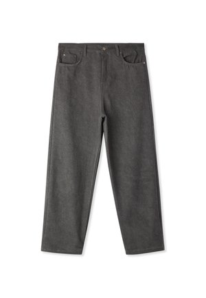 Pantaloni grigio scuro a gamba dritta con bottone e cerniera frontali, passanti per cintura e due tasche anteriori su sfondo bianco.