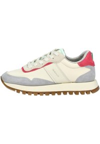 Sneakers med kremfarget lær, gråsuede detaljer, rosa aksenter og en strukturert brun såle. Snøringer i en lys mintfarge.