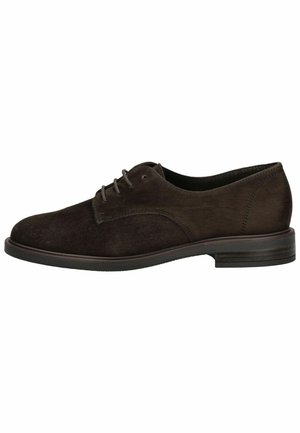 Scarpa da uomo in suede marrone con punta arrotondata, design con lacci e tacco in gomma basso. Texture liscia e dettagli di cucitura minimi.
