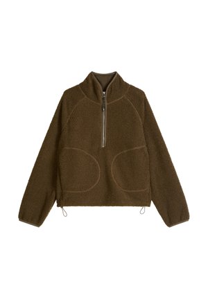 Brązowy polar z półzamkiem z przodu, wysokim kołnierzem, długimi rękawami i zaokrąglonymi przednimi kieszeniami, pokazany na płasko na białym tle.