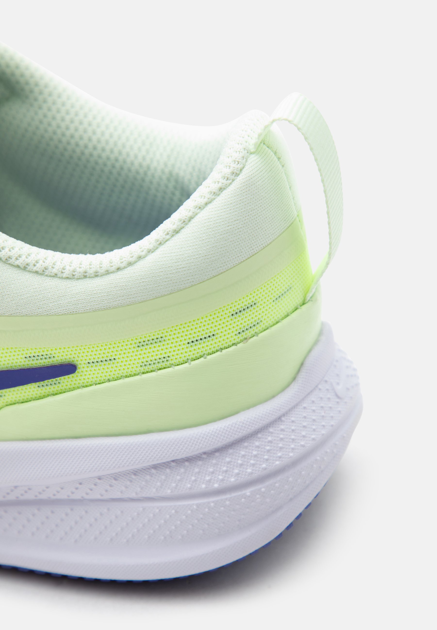 light liquid lime nike