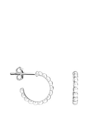 Orecchini a cerchio in argento con un design a perline. Gli orecchini sono sottili e circolari, con una finitura lucida e una chiusura a perno sicura.