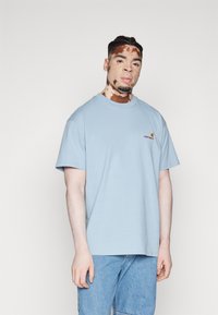 Carhartt WIP AMERICAN SCRIPT - Camiseta básica - frosted blue