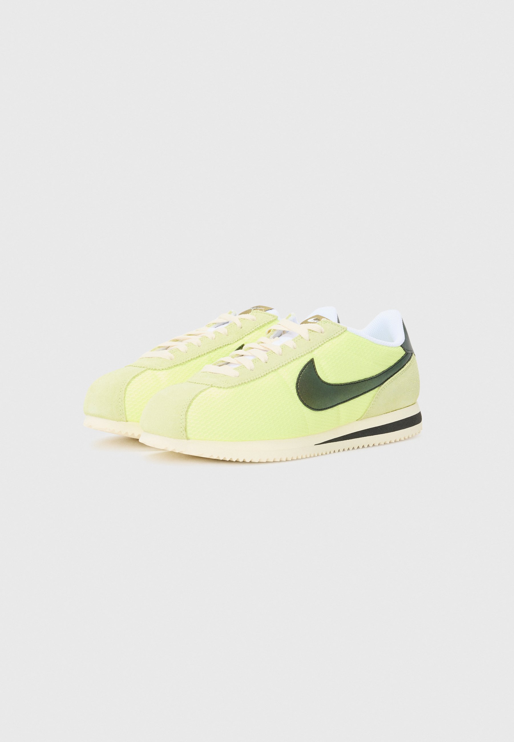 [NIKE] ナイキ Cortez Coconut Milk Gum Yellow v6RpolDCiLMlV5KcX0RU_HM9987-