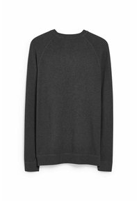 Mörkgrå tröja med en texturerad stickad design, rund halsringning och långa raglanärmar. Ribbad detalj vid manschetterna och fållen.