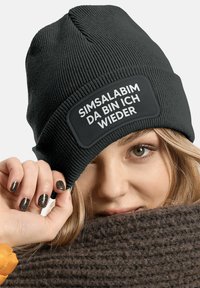 MoonWorks MIT PATCH MIT SPRUCH SIMSALABIM - Beanie - dunkelgrau
