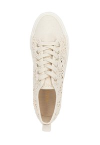 Schnürsneaker aus cremefarbenem Canvas mit einem strukturierten, gehäkelten Design. Verfügt über eine runde Zehenpartie und eine weiße Gummisohle, mit Metallösen für die Schnürsenkel.